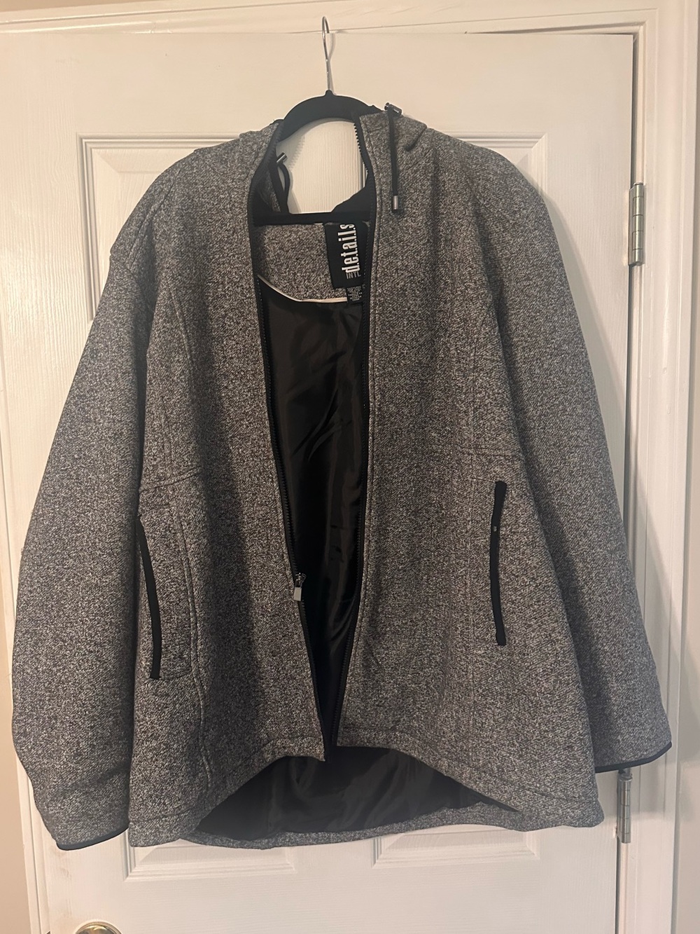 INTL d.e.t.a.i.l.s coat